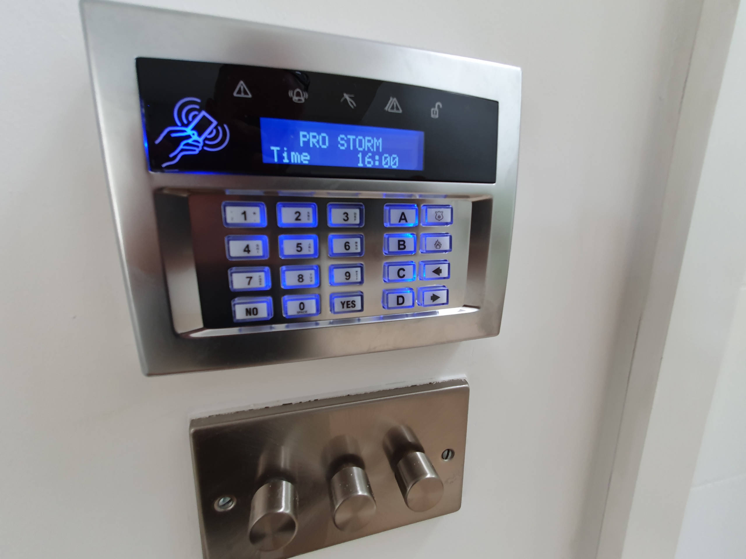 Alarm panel for domestic and commercial CCTV / alarm solutions